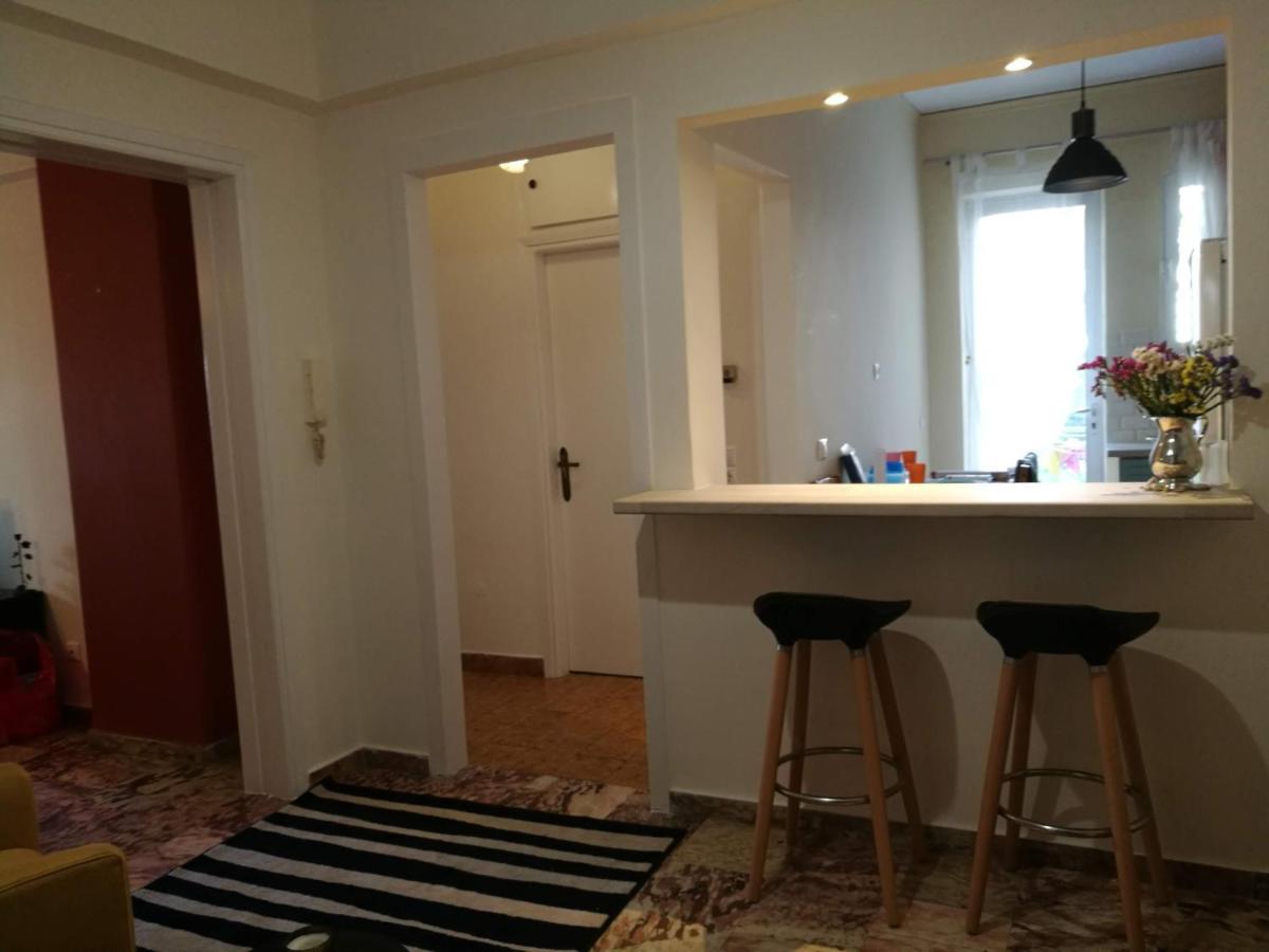 Maria'S Cozy Apartment In Palaio Faliro Афины Экстерьер фото