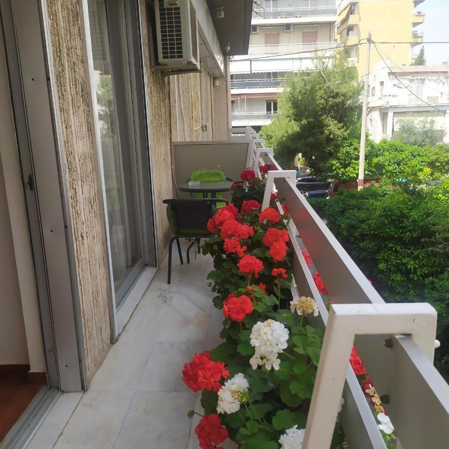 Maria'S Cozy Apartment In Palaio Faliro Афины Экстерьер фото